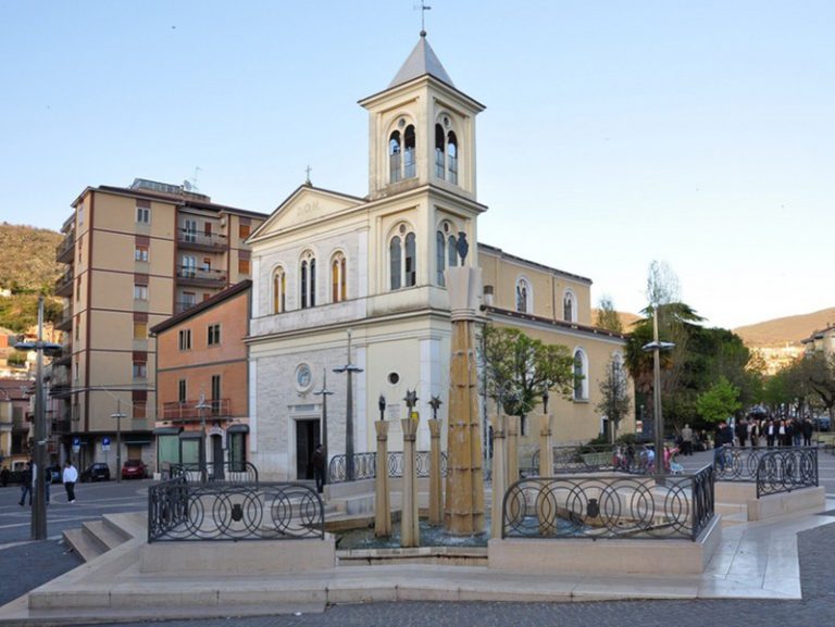 San Marco in L., piazza Madonna delle Grazie
