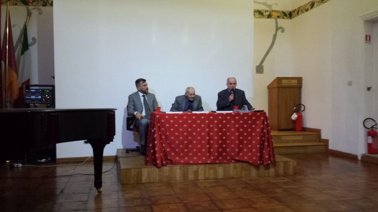 Petruccelli tra Cristino(dx) e Antonaci