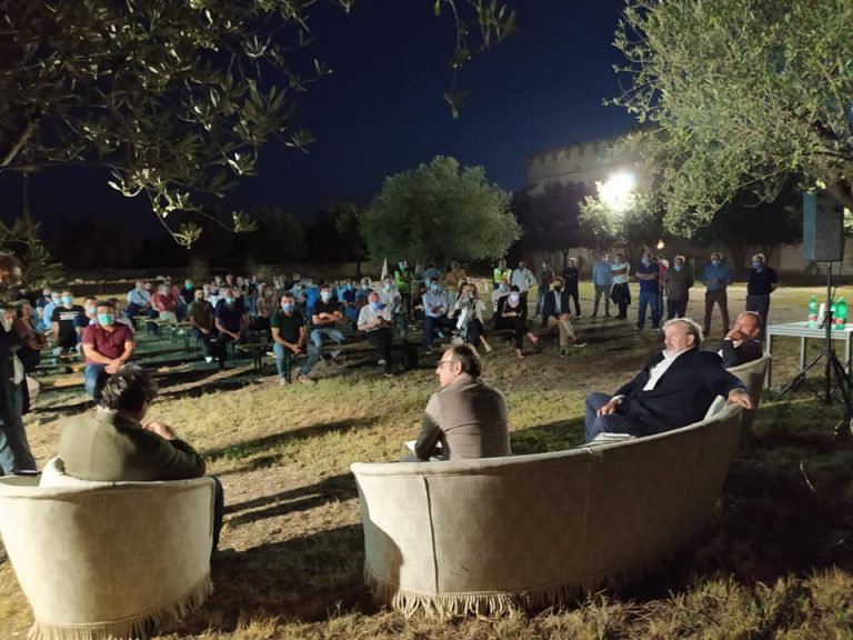 Michele Emiliano si dice dalla parte degli Agricoltori e sponsorizza il programma elettorale di Cusmai e Cascavilla, candidati alle elezioni regionali del 20-21 settembre 2020 nella lista civica "Italia in Comune".