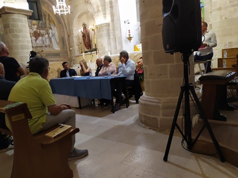 Un momento della presentazione del volume di Raimondo Ardolino.