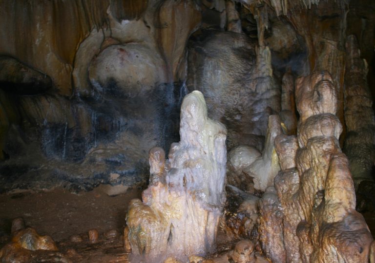 GrottaPilastri